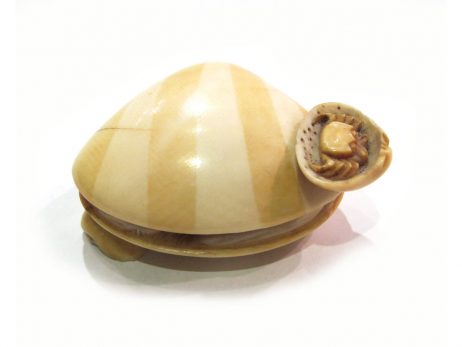 Netsuke en ivoire anabori - Palourdes