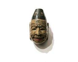 Netsuke en bois - Masque de gigaku