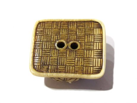 Netsuke en ivoire de morse - Escargot sur des baies 3