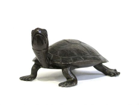 Sculpture d'une tortue en bronze 2