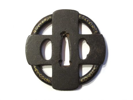 Tsuba en fer marugata - Motif namban de croix 2