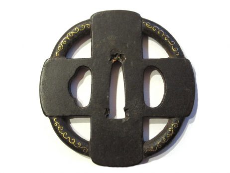 Tsuba en fer marugata - Motif namban de croix