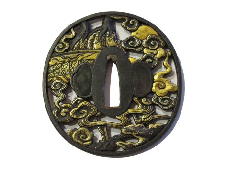 Tsuba en fer nagamarugata - Izanagi et Izanami créant le Japon 2