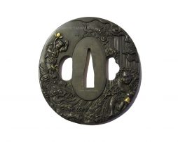 Tsuba en shibuichi nagamarugata - Ragyo sous une cascade et Kannon sur un nuage