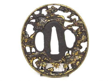 Tsuba en fer patiné de forme marugata