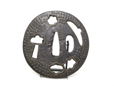 Tsuba en fer ajourée de forme nagamarugata 2