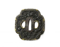 Tsuba en shakudo mokkogata - Insectes et chrysanthèmes