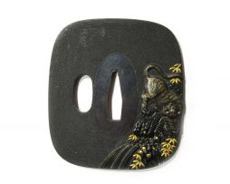 Tsuba en shibuichi nadegaku hokkei gata - Tigre au dessus d'une cascade