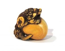 netsuke ivoire lion shishi