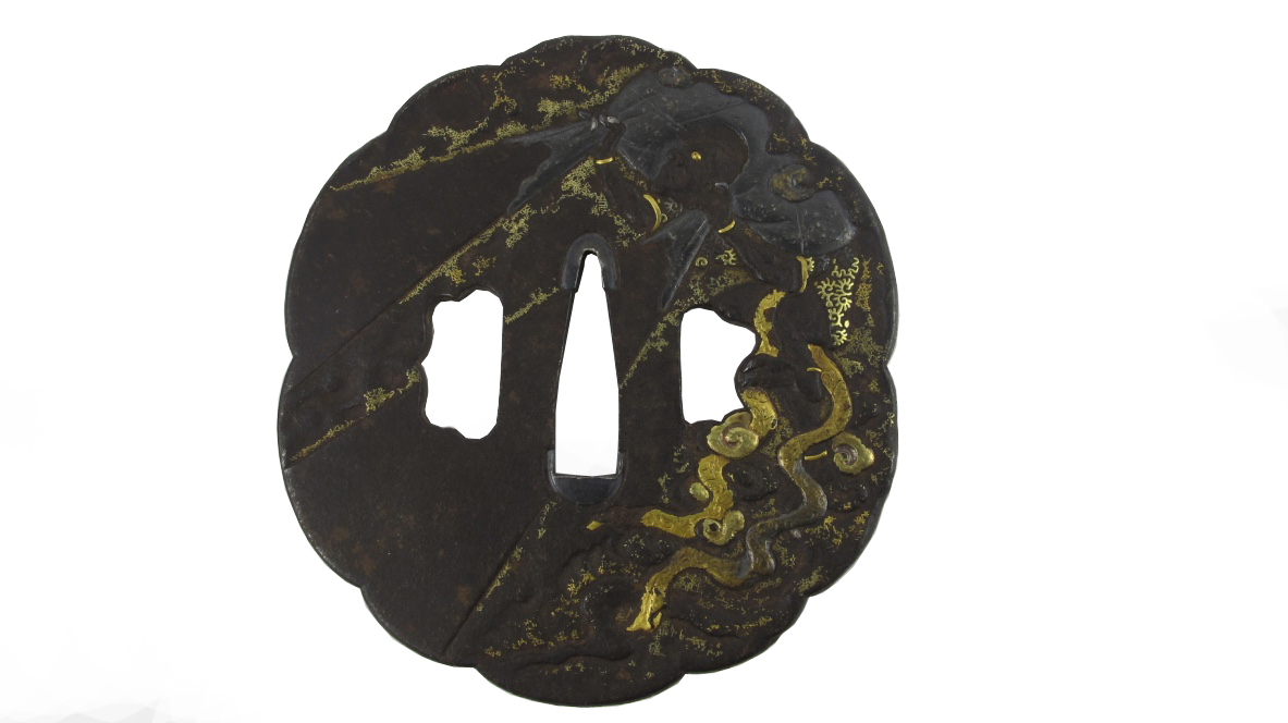 TSUBA KIKUGATA EN FER - RAIDEN FOUDROYANT LA MER